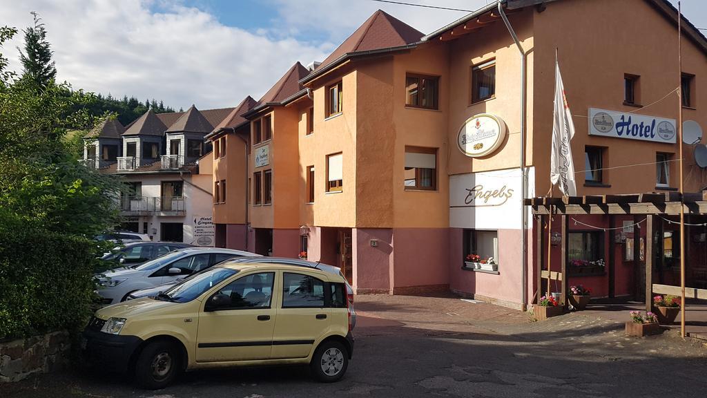 Hotel Zur Engelsburg Hausen-Wied Exteriör bild